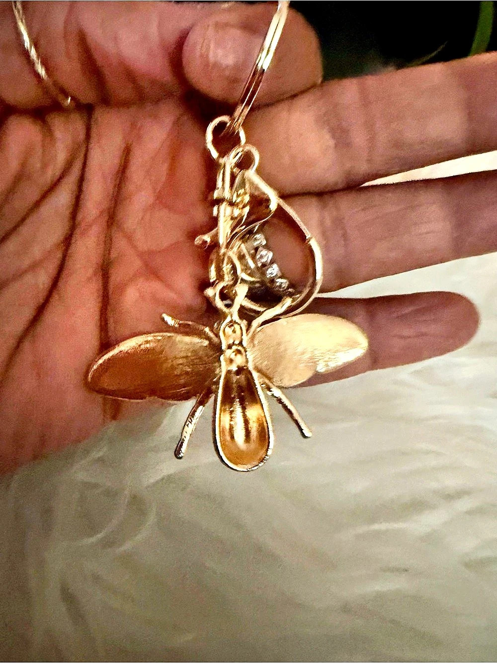 Crystal Bee Keychain in Gold - Picture 3 of 4